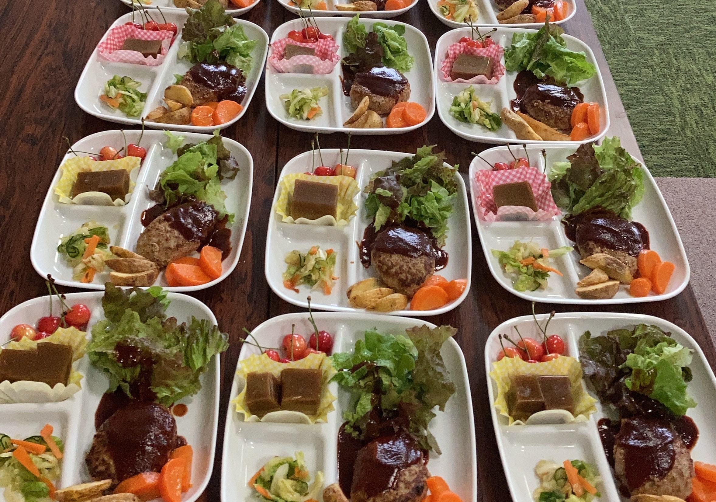 「ふれあい食堂もぐもぐ」の会