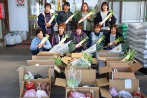 女性部西郷支部が旬の農産物を寄贈（ＪＡ鶴岡女性部）